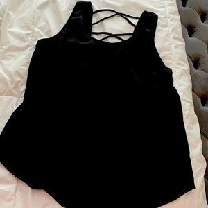 Women’s black fashion top size M